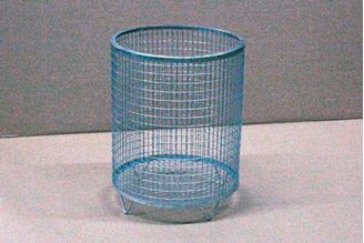 Picture of Poubelles à pieds en acier galva 63L