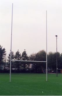 Picture of Poteaux de rugby Hauteur 11,00m en aluminium à sceller Blanc