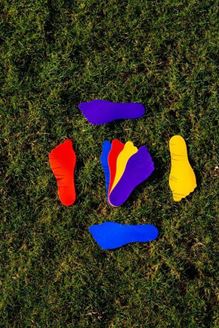 Picture of Set of 4 pairs of feet