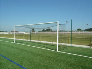 Buts à 11 à sceller aluminium diamètre 102 mm (la paire)