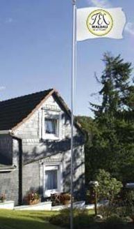 Mât de drapeau